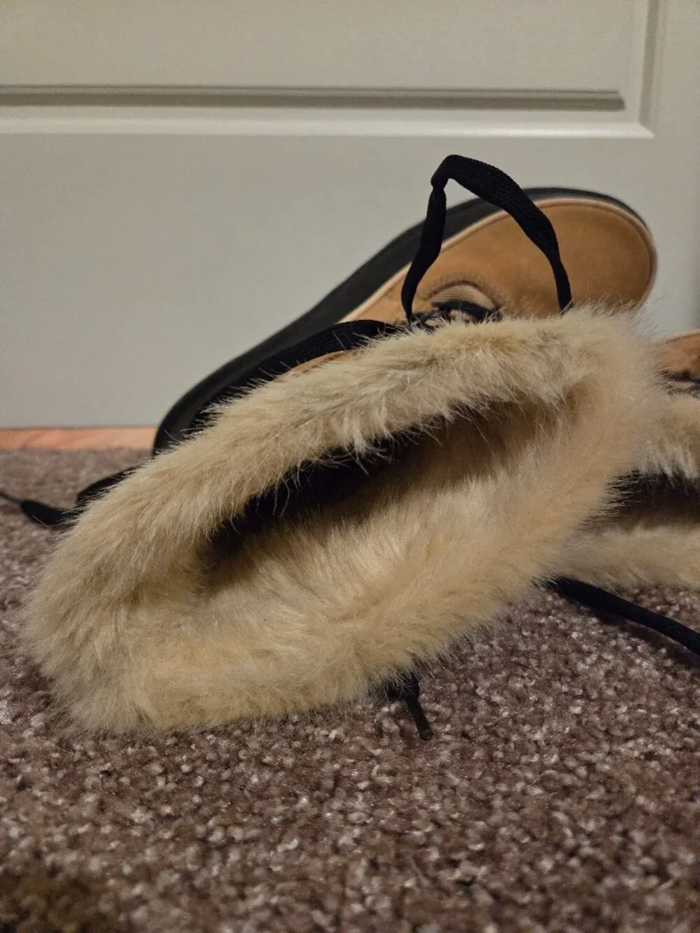 Sorel Women's Boots Tivoli II- US Size 9